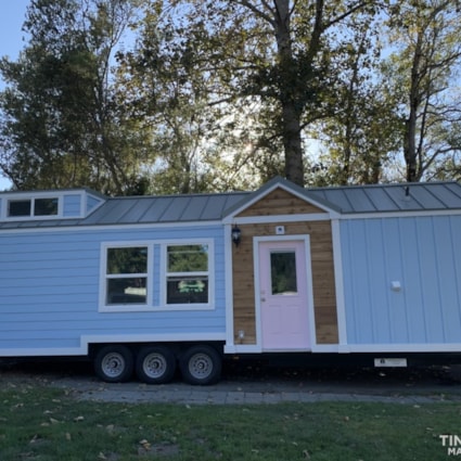 10 x 34ft 2bd/1ba Tiny House on Wheels - Image 2 Thumbnail