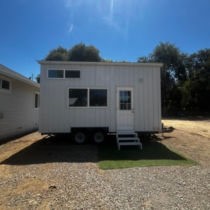 2023 Pacifica Tiny Home 18x8.4 Feet - Image 2 Thumbnail