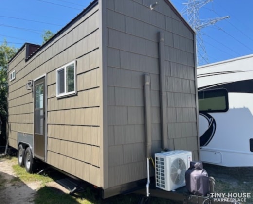 PRICE REDUCED! BEAUTIFUL Woodworker's Cabin Tiny House on Wheels