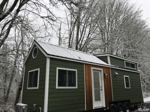 Custom Amish-Built 30' x 8.5' Tiny Home for Sale!