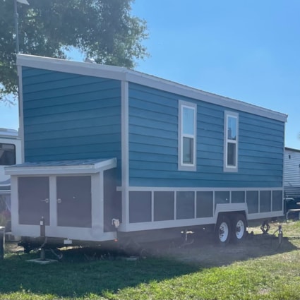 Tiny House  - Image 2 Thumbnail