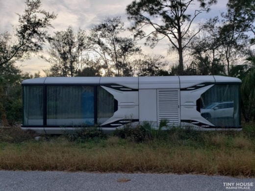 A Luxury Tiny House. Free delivery.