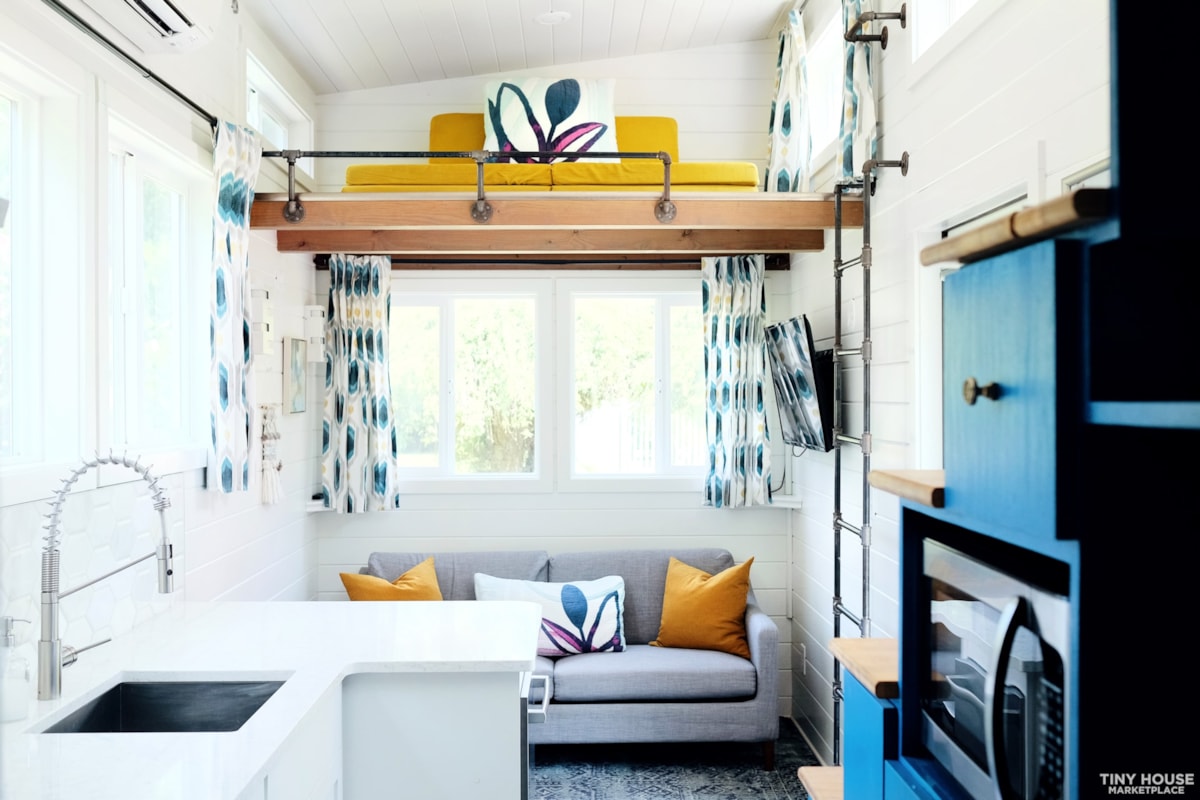 Modern 30ft Tiny House (THOW) RV Certified - Image 1 Thumbnail