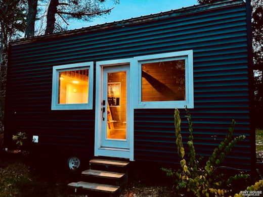 Renovated New England Tiny House, Perfect for AirBnb, ADU, Home Office